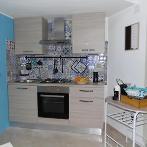  Casa vacanze L'antico Cortiletto Italia